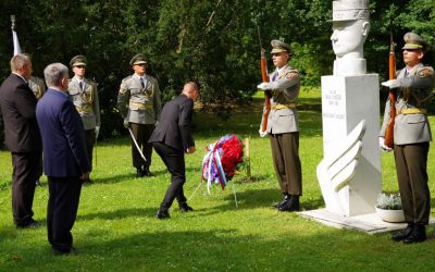 Aj po vyše sto rokoch sú stále aktuálne slová o tom,  aby sme nezabíjali Štefánika presadzovaním lži