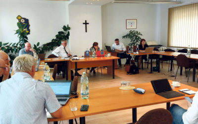 Volebná fraška, aká tu ešte nebola:  do funkcie generálneho dozorcu sa tlačia kandidáti, ktorých už evanjelici  vo voľbách rázne odmietli