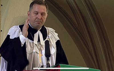 Slávili výročie prvej inštalácie biskupov a dozorcov Bývalých vrcholných funkcionárov však nepozvali
