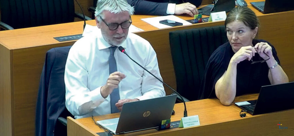 Cirkev sa súdi s vlastnými duchovnými. Farári sa pýtajú, koľko ju stoja právnici